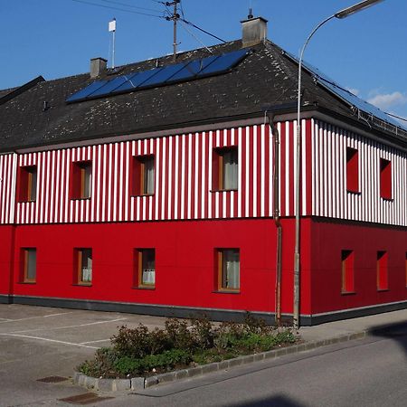 Camping & Pension Au An Der Donau Exterior photo