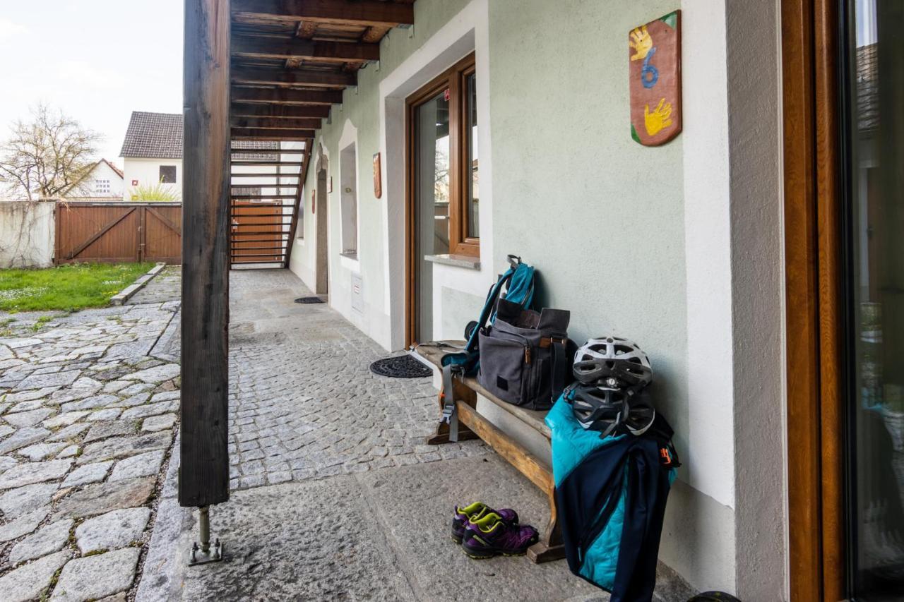 Camping & Pension Au An Der Donau Exterior photo