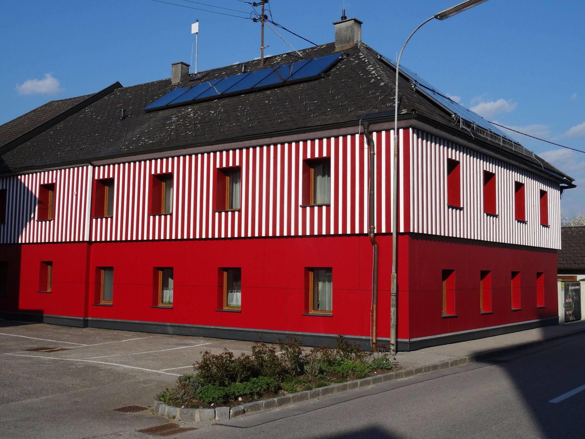 Camping & Pension Au An Der Donau Exterior photo